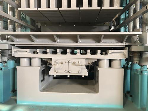 block machine vibrator